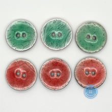 Load image into Gallery viewer, (3 pieces set)28mm Epoxy Coconut Shell Button (Red &amp; Green)
