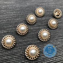 Load image into Gallery viewer, (3 pieces set) Metal shank button with Chain around and pearl top gold &amp; silver
