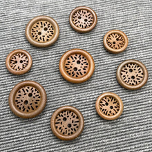 Load image into Gallery viewer, (3 PIECES set) 16mm,18mm &amp; 21mm Fancy wooden button with patterned holes
